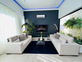 Casa Blue, 2 BR Lux Villa, SOV